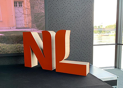 Freestanding eco-friendly letters for NL embassy