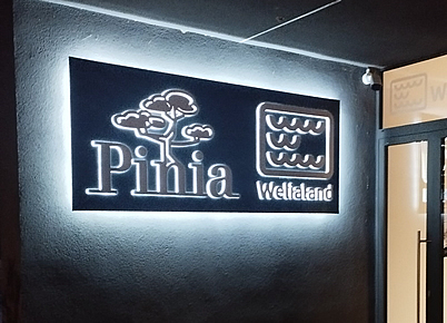 Backlit logo steel base + plastic